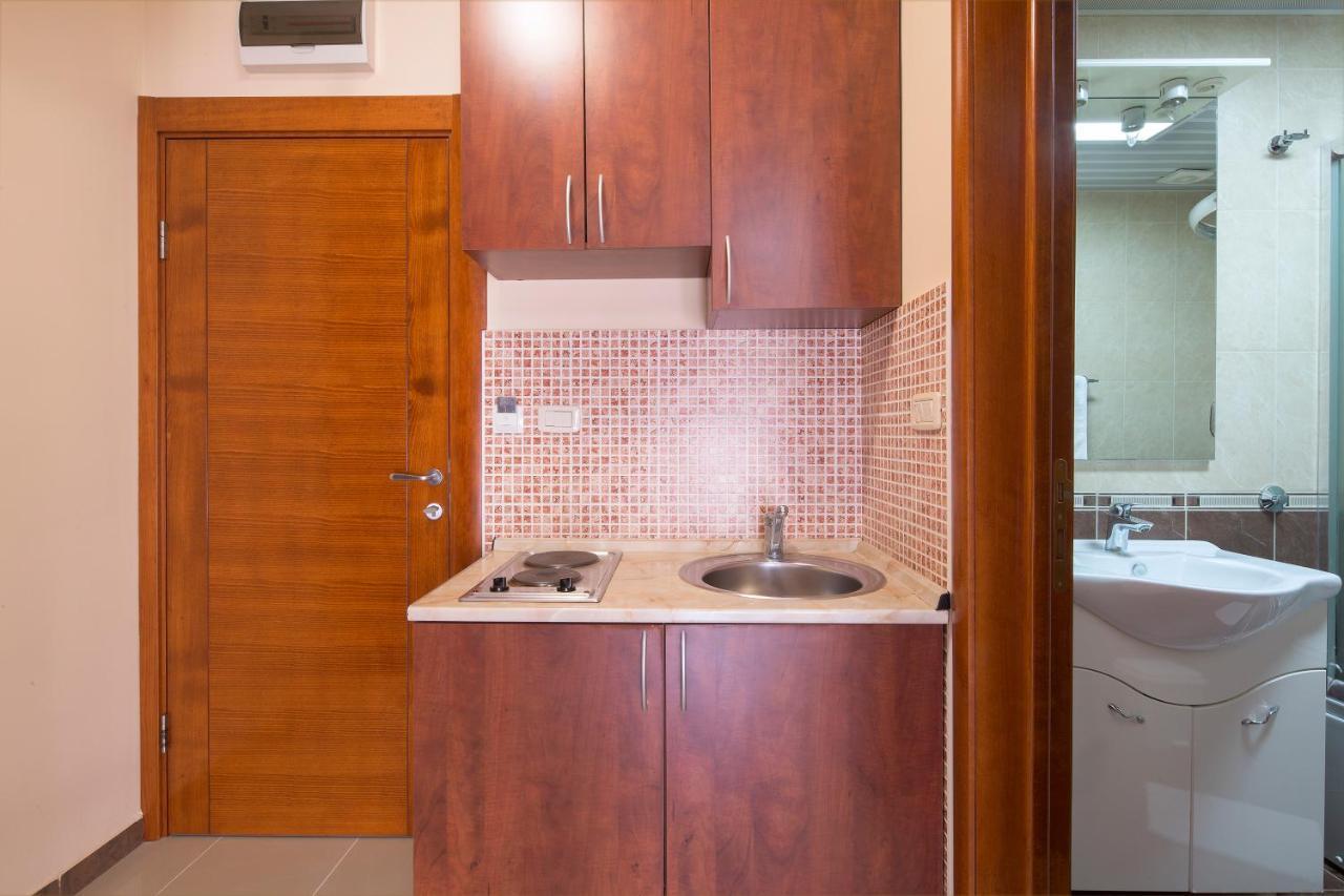 Apartmani Salus Budva Zewnętrze zdjęcie