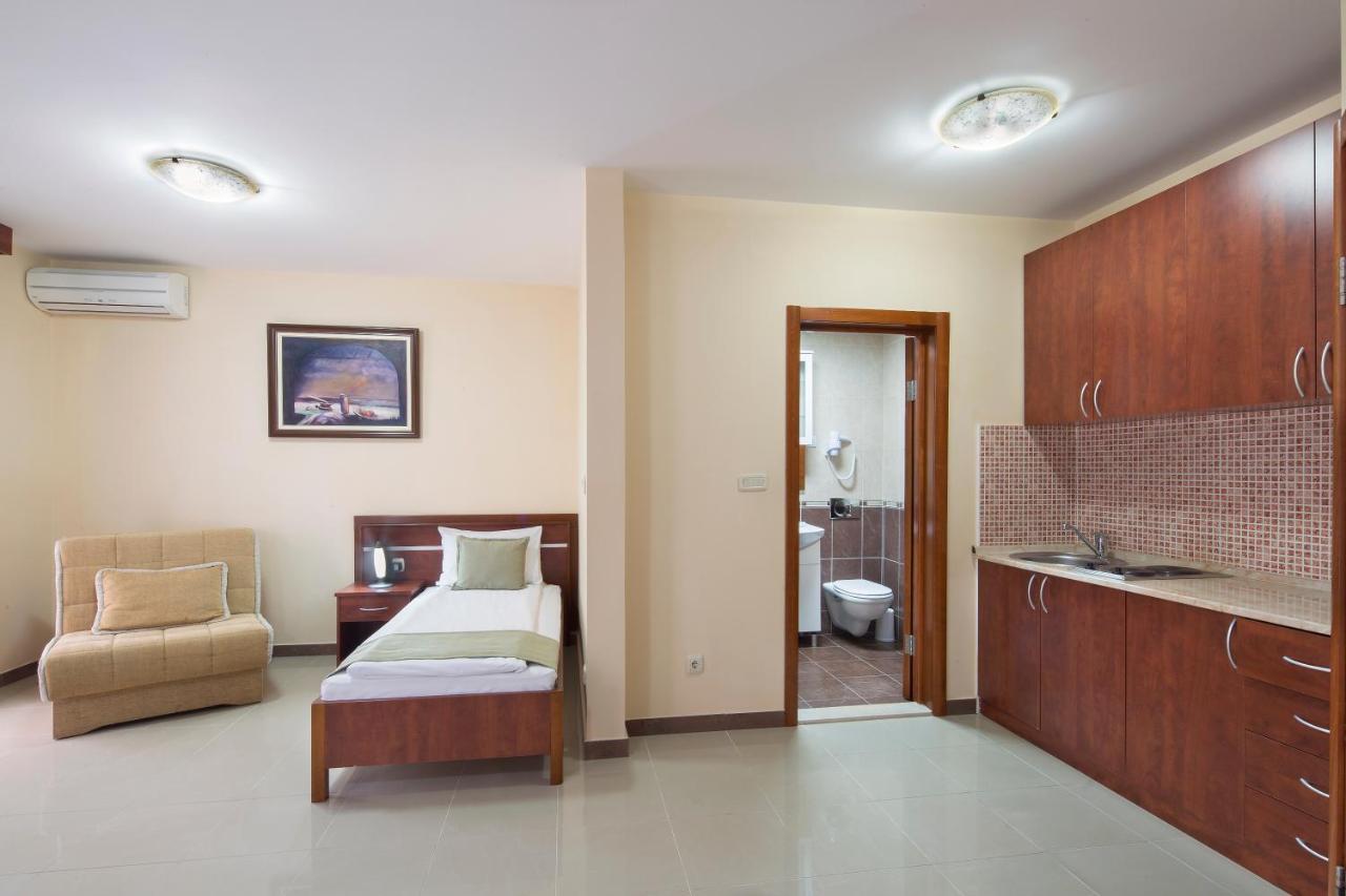 Apartmani Salus Budva Zewnętrze zdjęcie