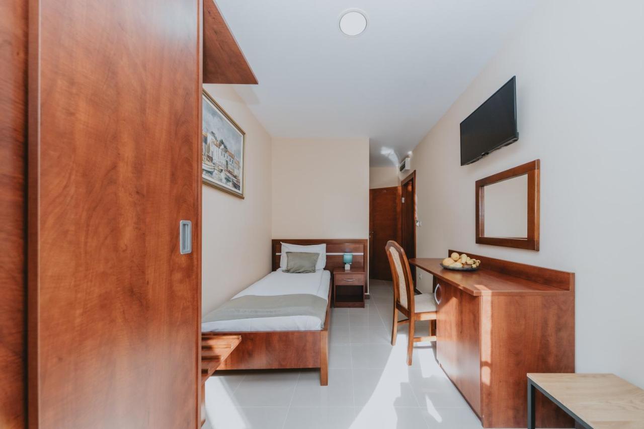 Apartmani Salus Budva Zewnętrze zdjęcie