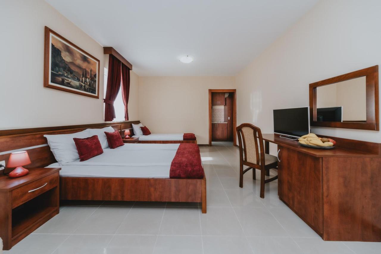 Apartmani Salus Budva Zewnętrze zdjęcie